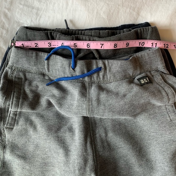 3 pairs of boys Abercrombie sweatpants (small) - Picture 13 of 13